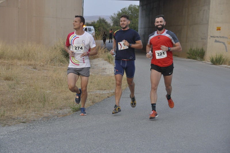 Víctor Doblas Díaz gana la XXI Carrera Popular Quesada Clínica Dental