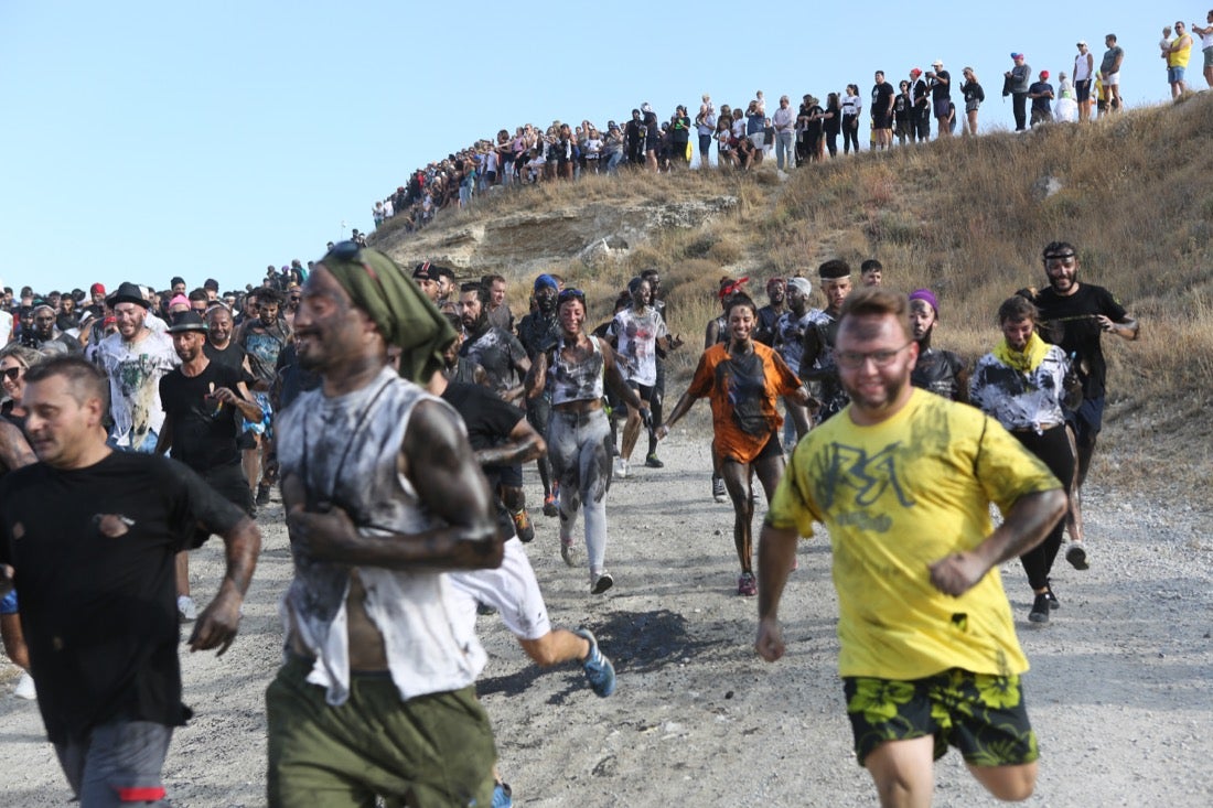 Aquí puedes ver una selección de las mejores fotografías del multitudinario Cascamorras, que ha reunido a unas 15.000 personas en Baza