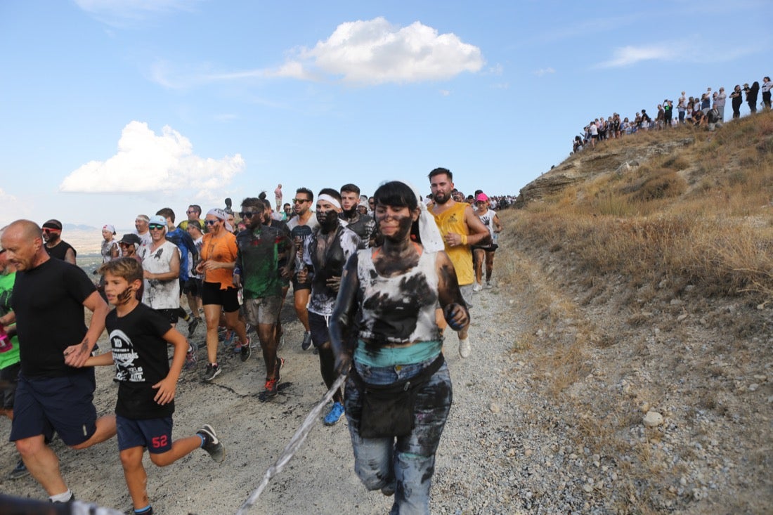 Aquí puedes ver una selección de las mejores fotografías del multitudinario Cascamorras, que ha reunido a unas 15.000 personas en Baza