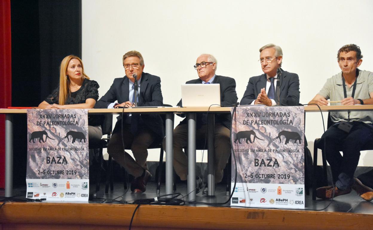 Inauguración del Congreso Nacional de Paleontología 