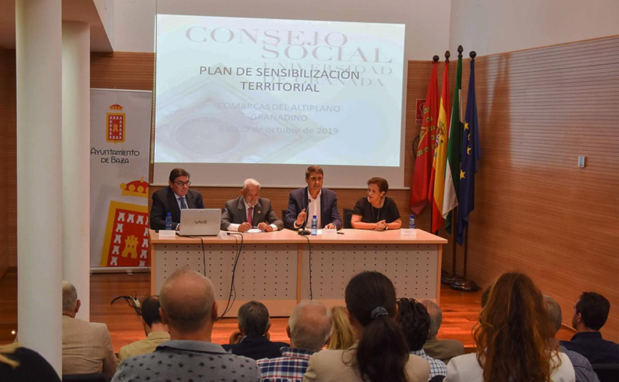 Encuentro del Consejo Social de la UGR en Baza