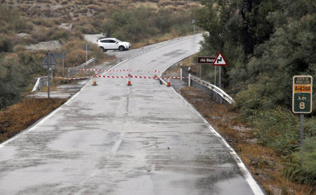 Puente el día 13 de septiembre antes de que se hundiera el lateral izquierdo 
