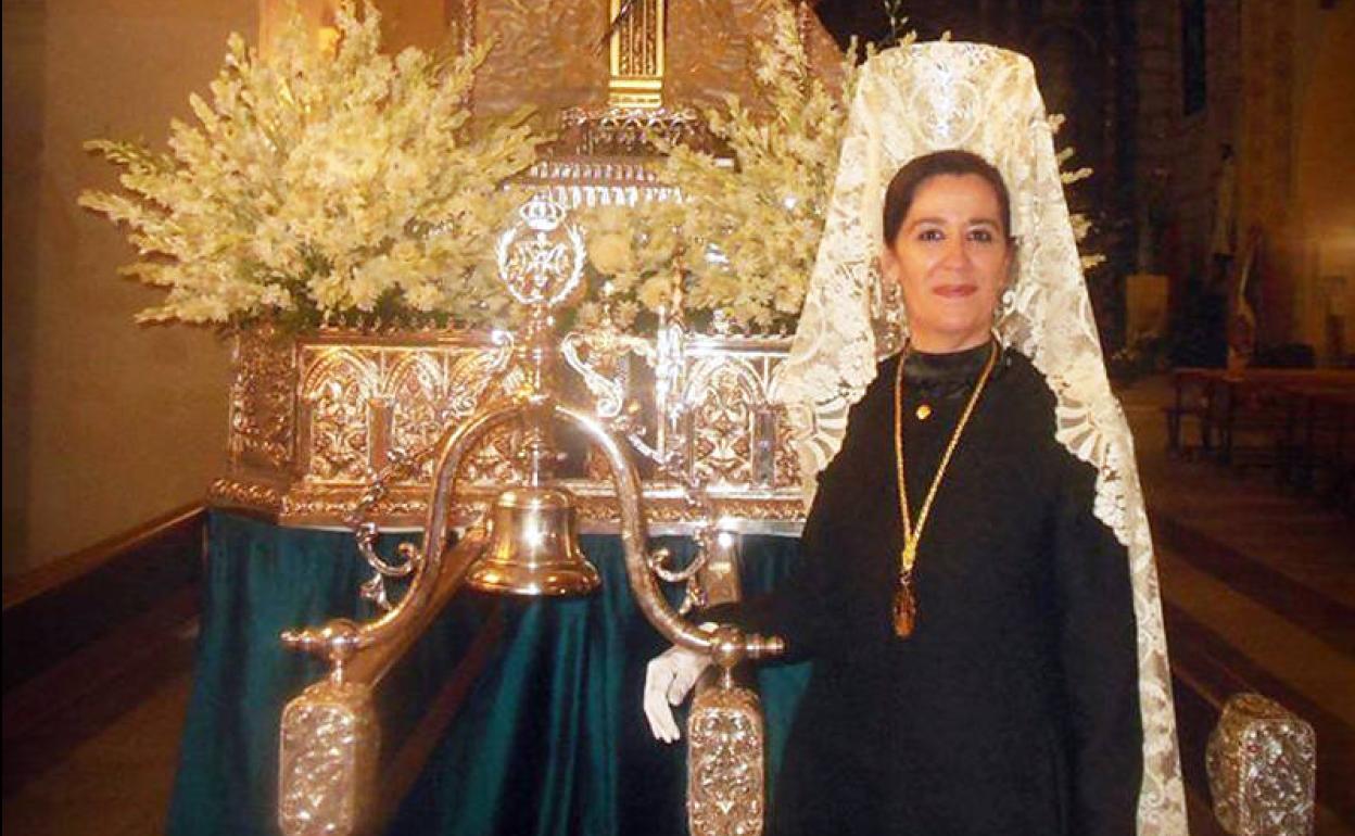 María Piedad Checa, Hermana Mayor de la Hermandad de la Virgen de la Piedad, patrona de Baza