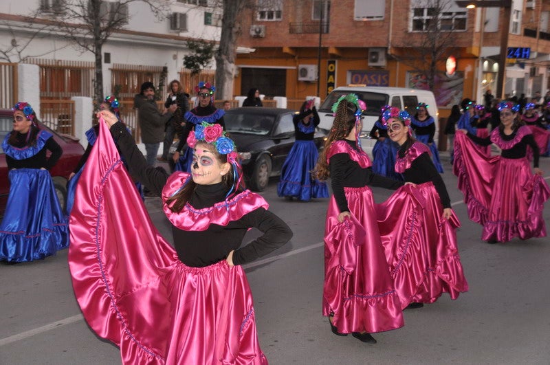 Sus majestades, también han realizado una parada en la Plaza Mayor para recibir a todos los niños y niñas en una noche bastante apacible comparada con otros años de intenso frío