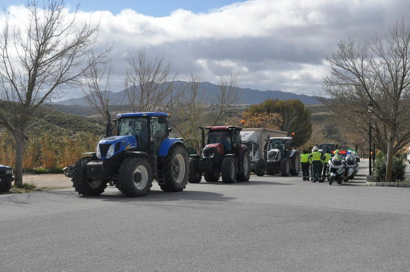 Decenas de tractores marcharon en el norte de la provincia.