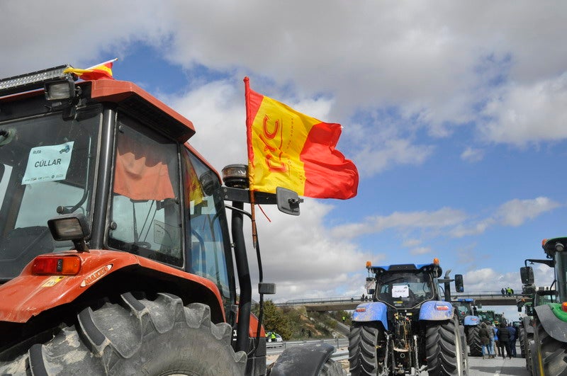 Decenas de tractores marcharon en el norte de la provincia.