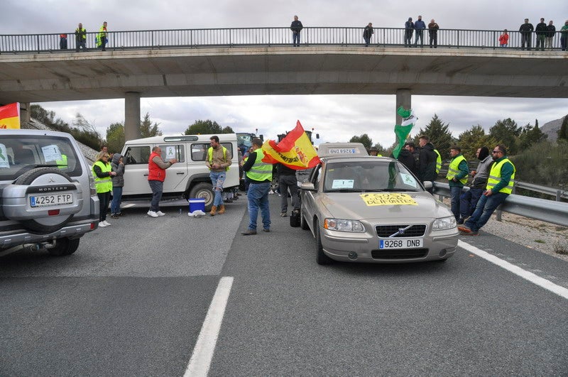 Decenas de tractores marcharon en el norte de la provincia.