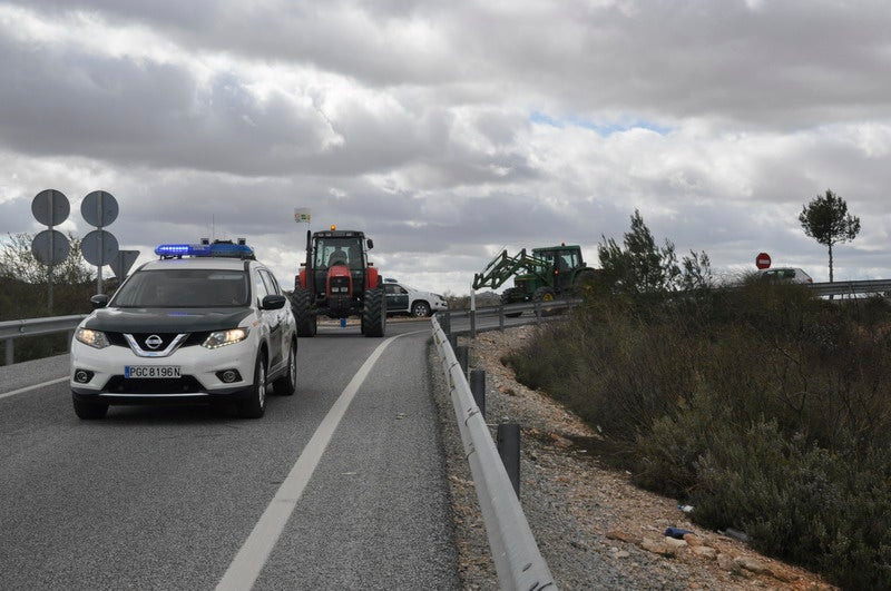 Decenas de tractores marcharon en el norte de la provincia.