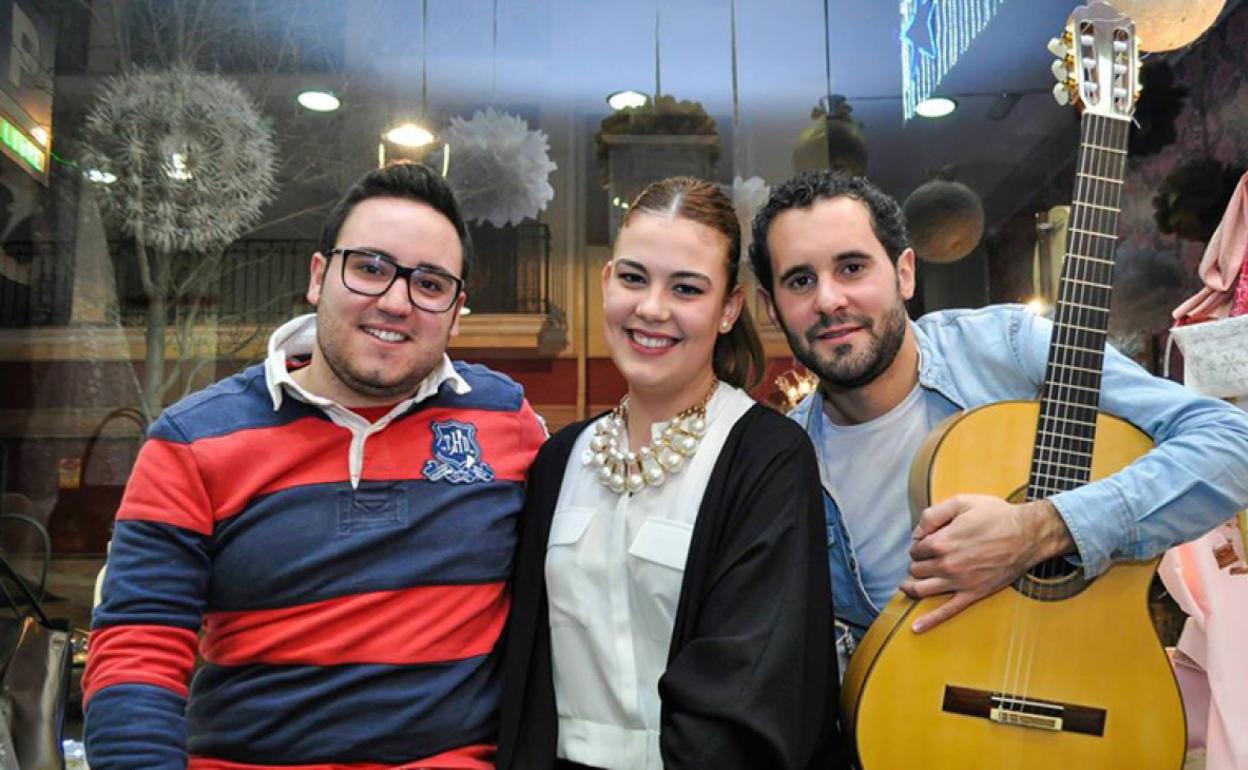 Roberto González, Carmen Manzano, Javier Molia ( Dflamenco) tres de los artistas que van a participar en el festival 