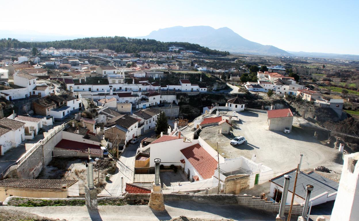 Un brote familiar en Granada obliga al pueblo de Benamaurel a cerrarse