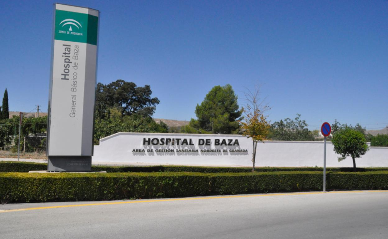 Entrada al Hospital de Baza 
