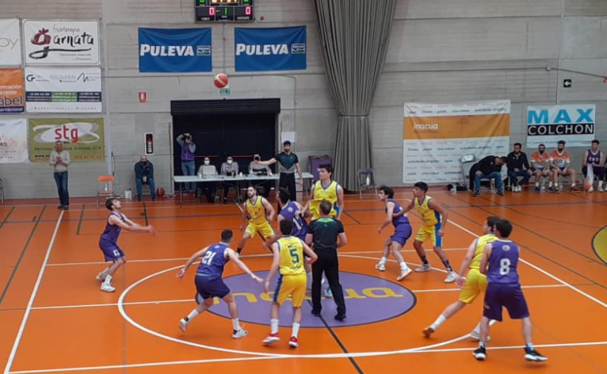 Salto inicial del encuentro 