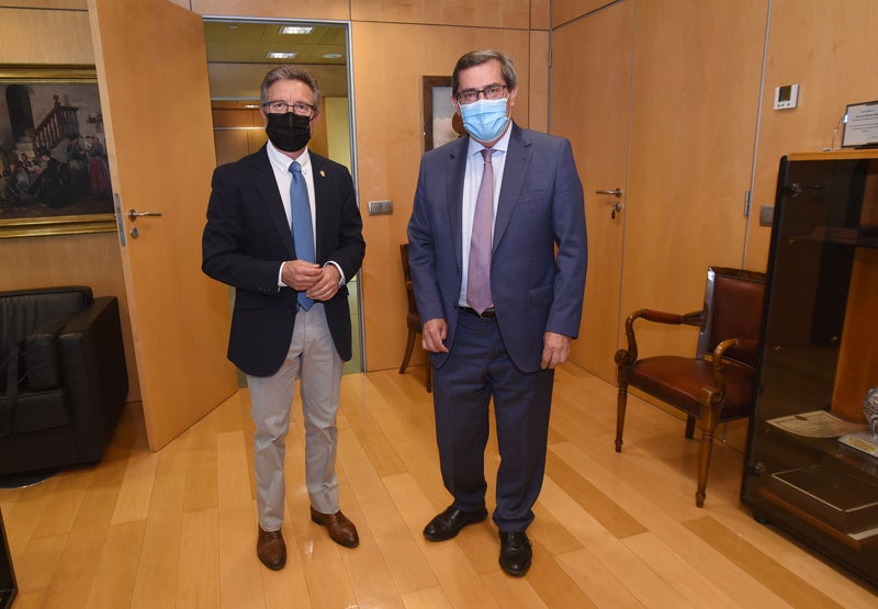 Manolo Gavilán, Alcalde de Baza y José Entrena presidente de la Diputación de Granada 