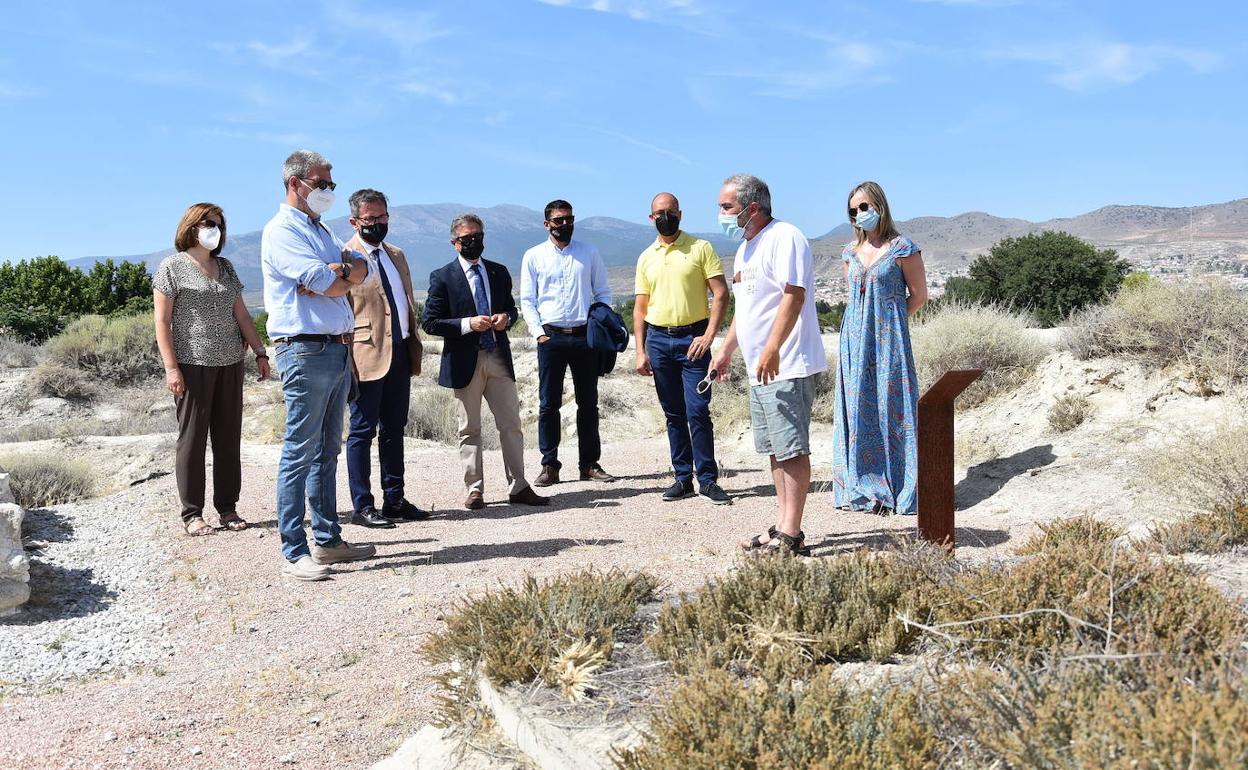 El delegado de Turismo se reunió con los representantes del Ayuntamiento de Baza. 