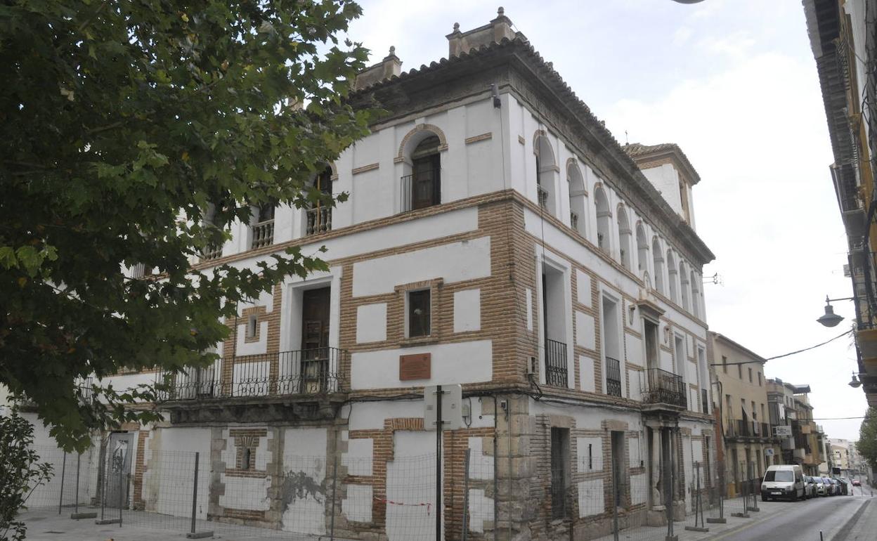 El Ayuntamiento de Baza habilitará 16 VPO de alquiler en el Palacio de los Marqueses de Cadimo