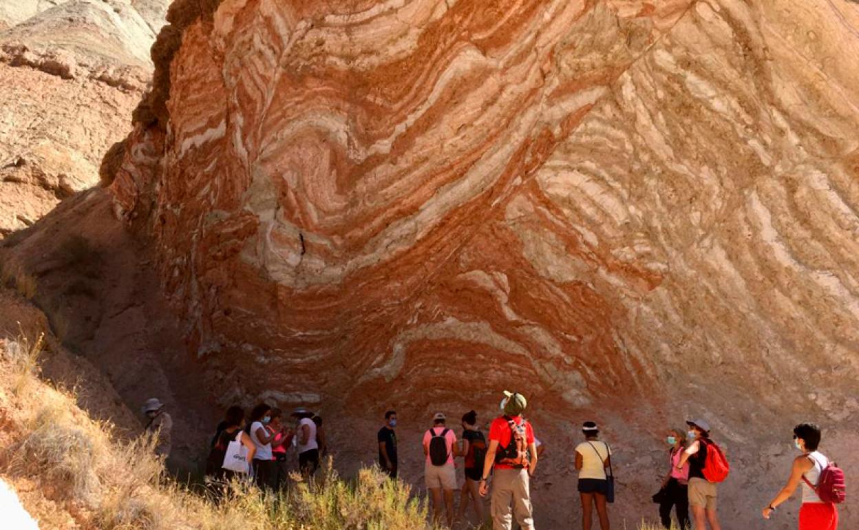 La empresa GreenWalk organiza excursiones a parajes impresinantes del Geoparque 
