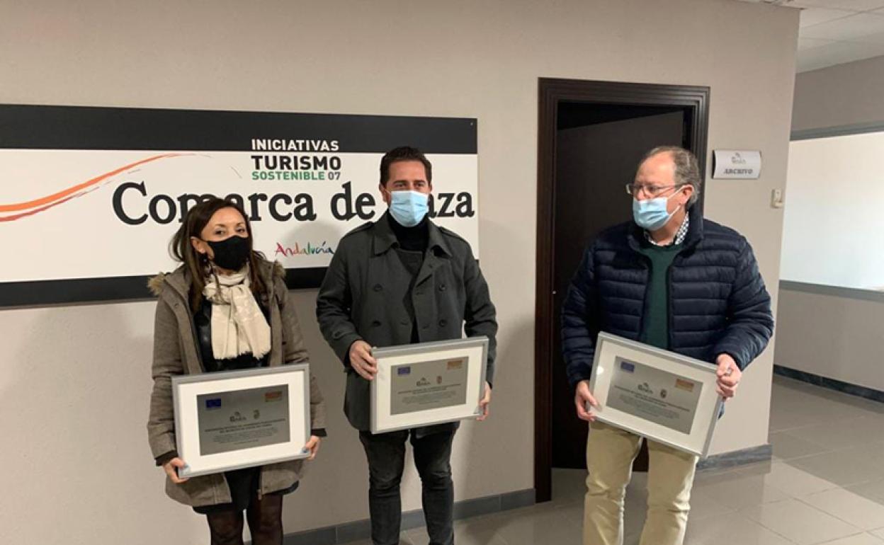 La alcaldesa de Cuevas del Campo y los alcaldes de Benamaurel y Zújar 