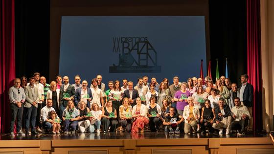 Baza reconoce a los jóvenes que contribuyen a hacerla mejor