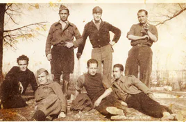 Milicianos de Cúllar en una de las fotos facilitadas por Javier Castillo.