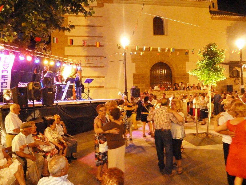 Verbena en el barrio de Santiago hace 12 años