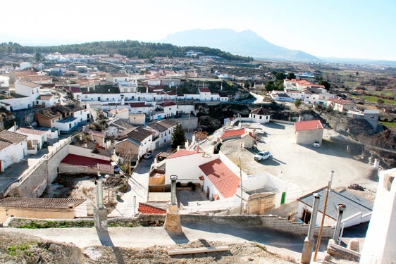 El PSOE pide a Diputación la convocatoria de Intervenciones Urbanísticas en Viviendas-Cueva