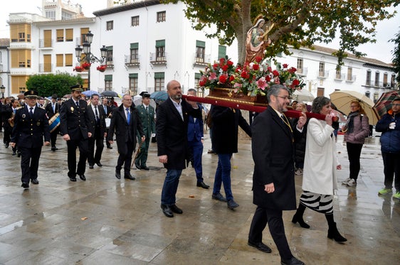 Baza conmemoró los 534 años de la entrada en la ciudad de los Reyes Católicos