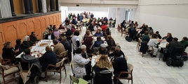 Chocolate con churros para los usuarios y trabajadores del servicio de Ayuda a Domicilio