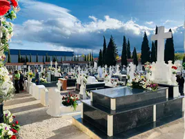 El actual cementerio de Caniles se queda pequeño y hace falto otro