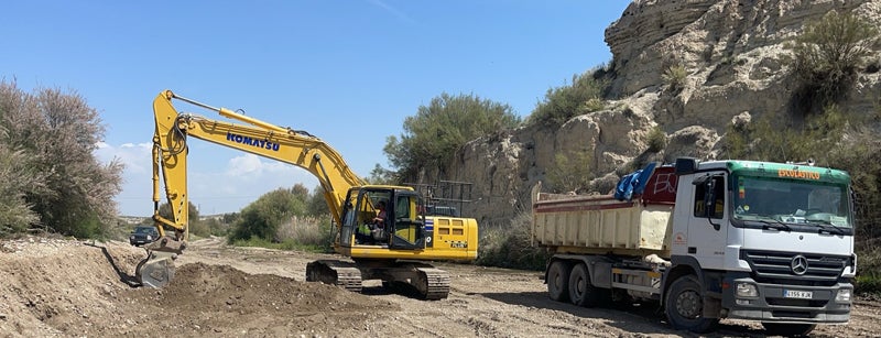 Limpieza de cauces en Baza