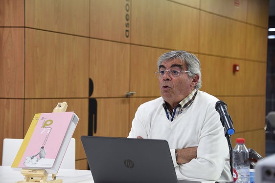 La revista 'Péndulo. Papeles de Bastitania' alcanza su número 25