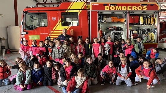 Mil personas participan en actividades formativas en el Parque de Bomberos de Baza