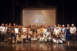 Foto de todos los galardonados premios Baza Joven 2025