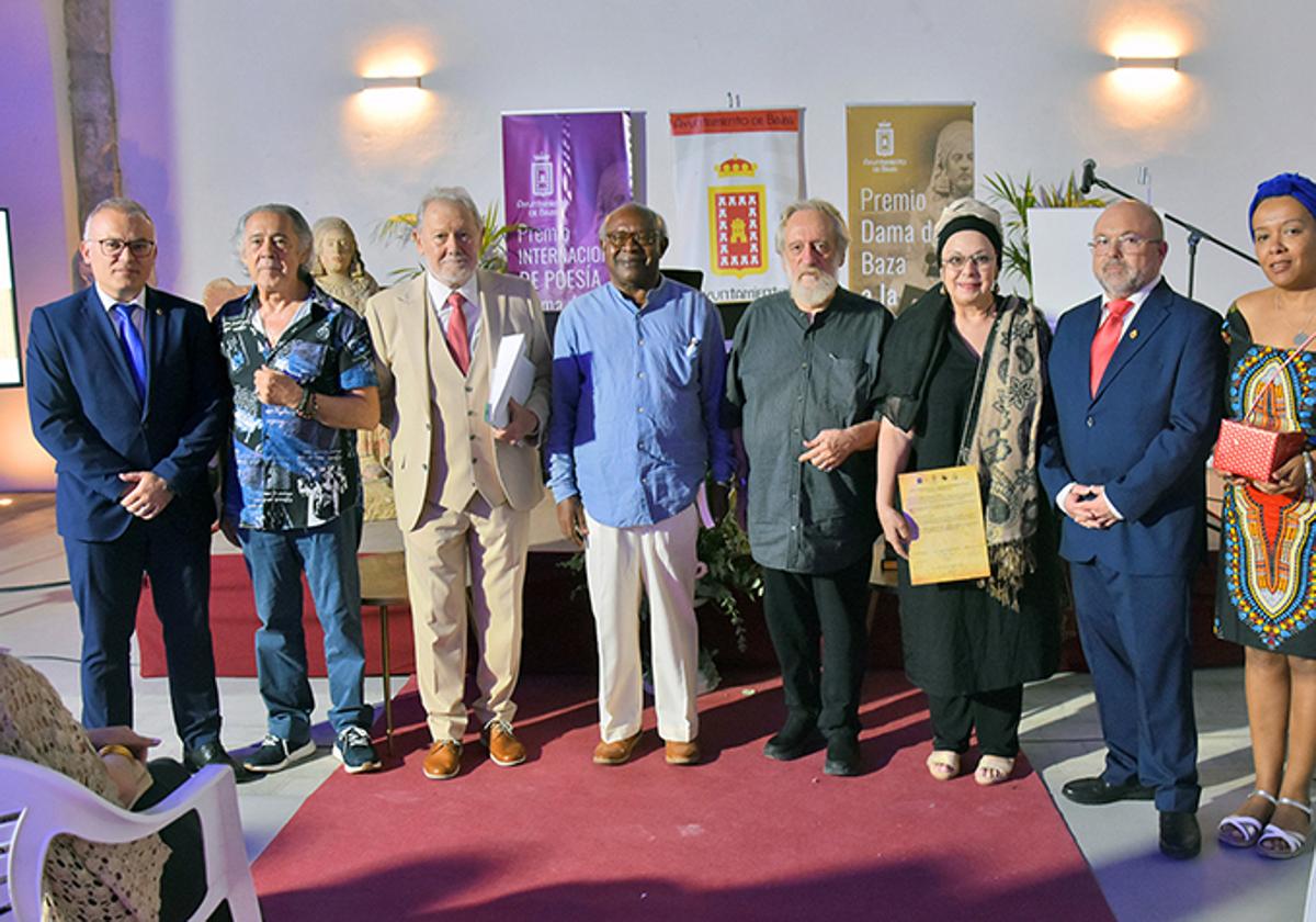 Donato Ndongo y Enrique Gracia ganadores del VIII Premio Internacional de Poesía Dama de Baza