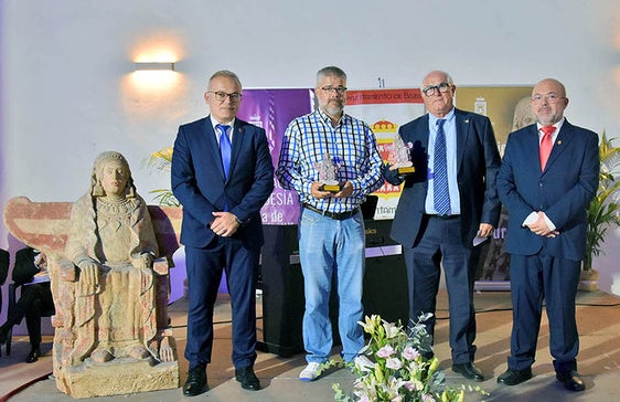 Bienvenido Martínez y Sergio Ros recogen el premio Dama de Baza a la Cultura
