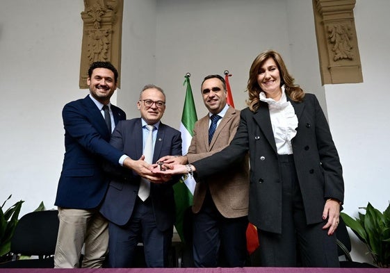 Entrega de la llave de la Casa de los Dengra.