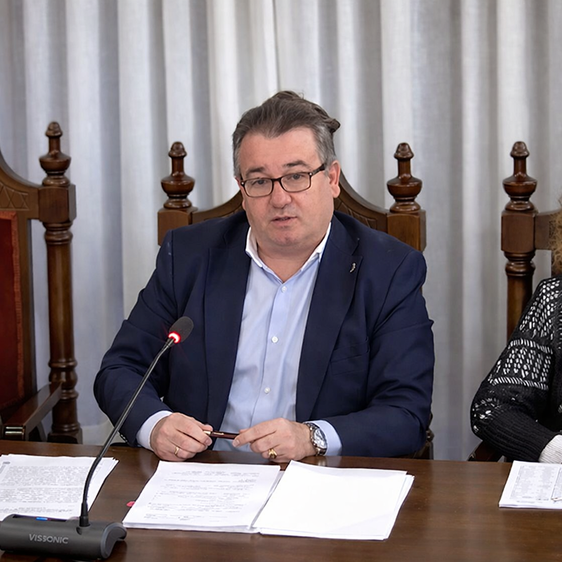 Huéscar aprueba un presupuesto de 12,8 millones para 2026