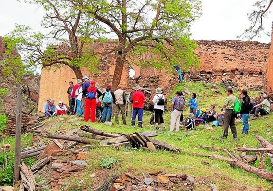 Actividad en la naturaleza en plena Sierra de Baza.
