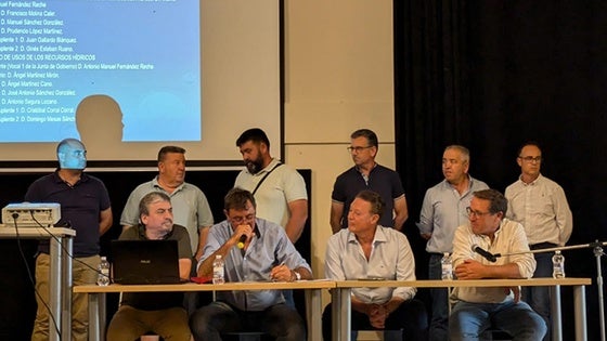 Los regantes de Caniles denuncian el agravio histórico del Negratín: «Otros crecen, nosotros nos vaciamos»