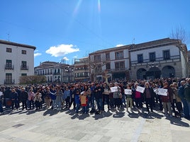 Concentración en Baza para defender el Hospital y la Atención Primaria en las comarcas de Baza y Huéscar