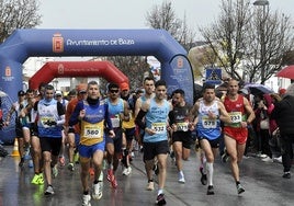 Salida del pasado año, con Manuel Santiago ( dorsal 575) que fue el ganador