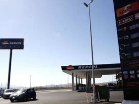 Un preso se fuga en un traslado tras pedir ir al servicio en una gasolinera