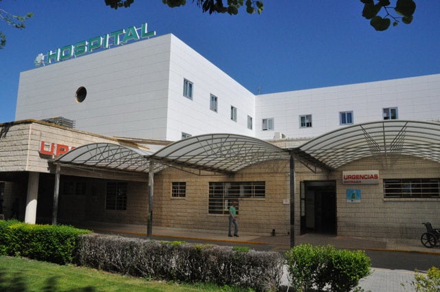 El Servicio de Dermatología del  Hospital de Baza premiado por la Academia Española de la especialidad