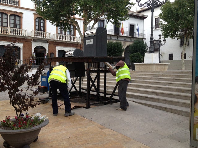 El ayuntamiento también elimina los contenedores soterrados de la Plaza Mayor