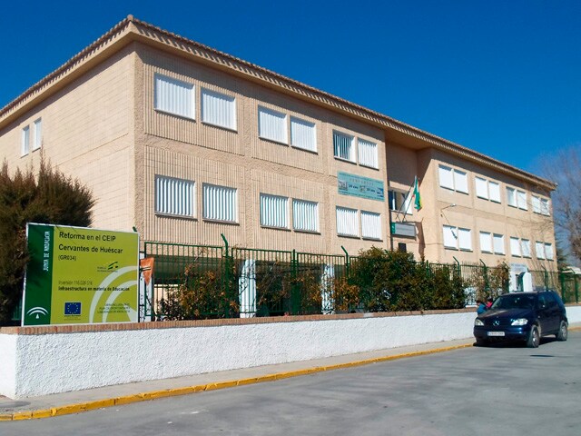 El colegio "Cervantes" de Huéscar mejora sus instalaciones gracias al plan "ola"