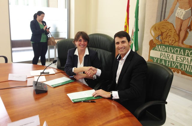 El Ayuntamiento de Baza crea una oficina de intermediación hipotecaria para proteger a las familias de los desahucios