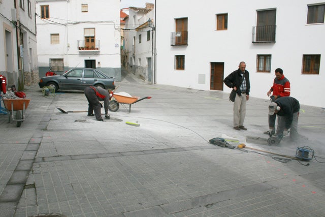 La plaza de la Cruz Baja se convierte en un espacio más amable para los vecinos