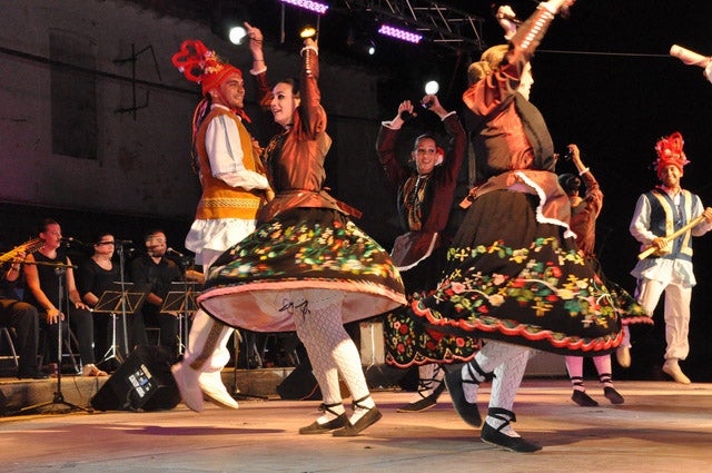 El Grupo Municipal de Coros y Danzas de Baza triunfa en Toledo