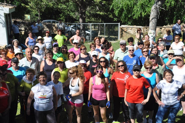 370 mujeres participan en el XV Encuentro Mujer y Deporte celebrado en el Parque Natural de la Sierra de Baza