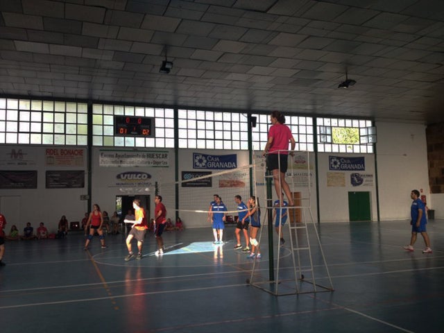 Huéscar vive un completo fin de semana deportivo con voleibol, pádel, triatlón y duatlón