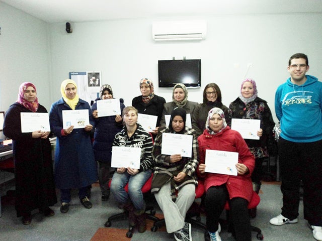 17 mujeres inmigrantes aprenden a utilizar Internet en el ¨Centro CAPI´ de Baza